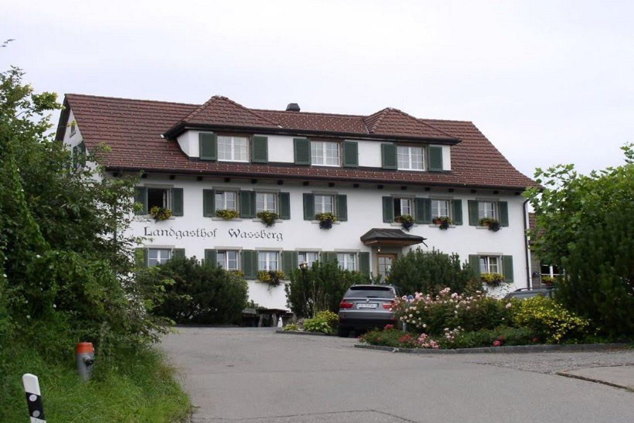 Hotel Wassberg Forch Екстер'єр фото